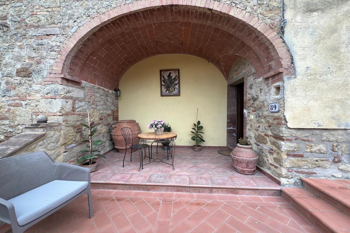 Podere Mona Pomarance Luaran gambar